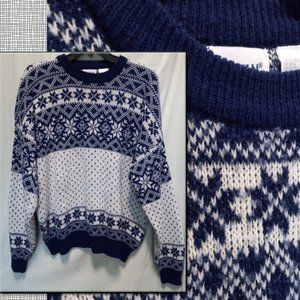 Vintage Men's Blue White Nordic Fair Isle Winter Knit Sweater  LG (T-346)